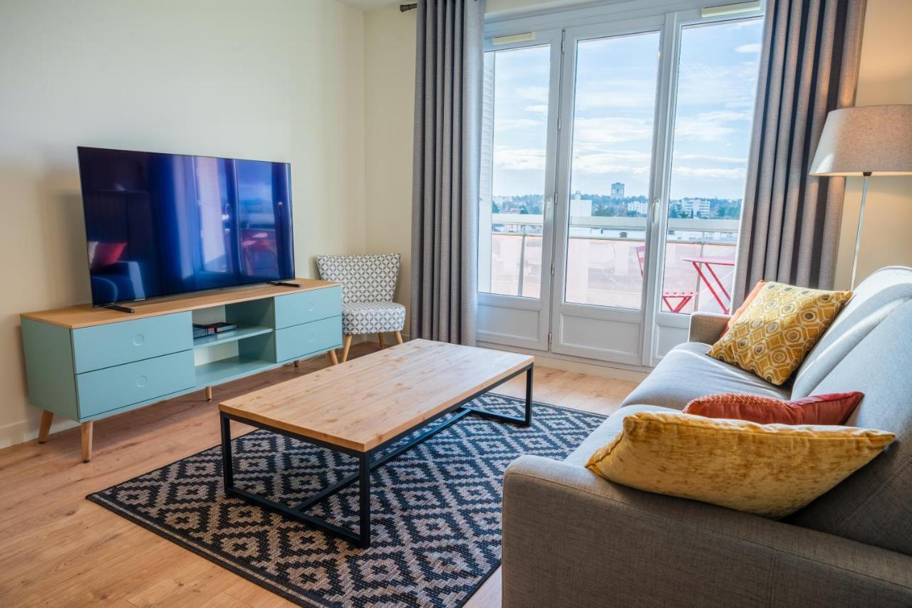 T2 De Standing Climatise Avec Parking Prive, Tram T2 T5, Hopitaux Est Apartment Брон Екстериор снимка